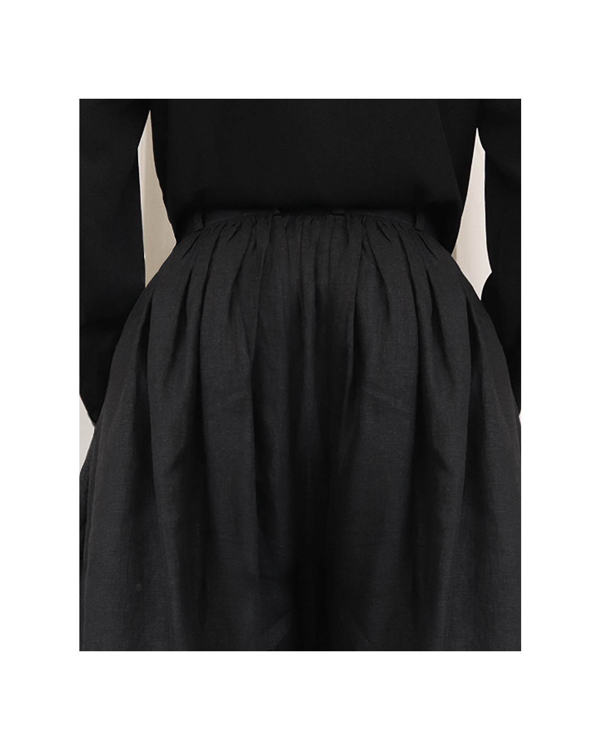 CONNADE_ECOM_SS25_TROUSERS_NIMBI_TROUSER_06